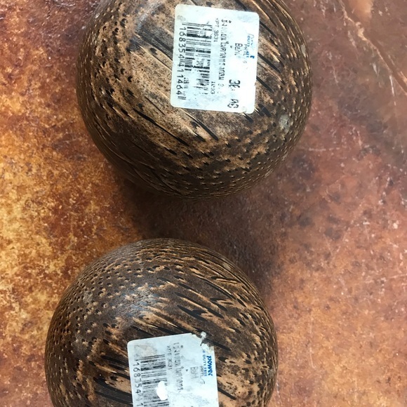 Rustic chic distressed brown wood round candle holders‎ - Picture 2 of 4